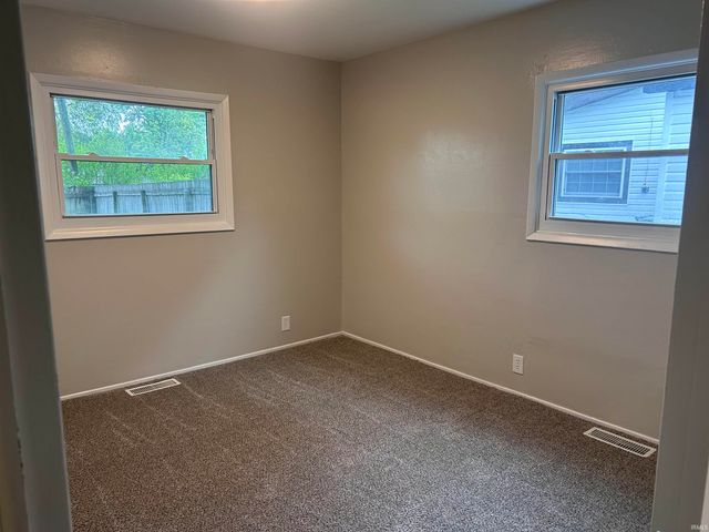 1307 Ebeling Drive, South Bend, IN 46615