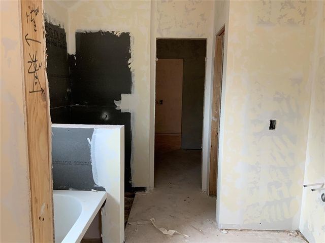 4516 Hambletonian Lane, Mustang, OK 73064