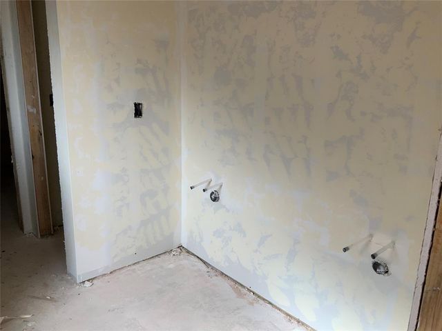 4516 Hambletonian Lane, Mustang, OK 73064