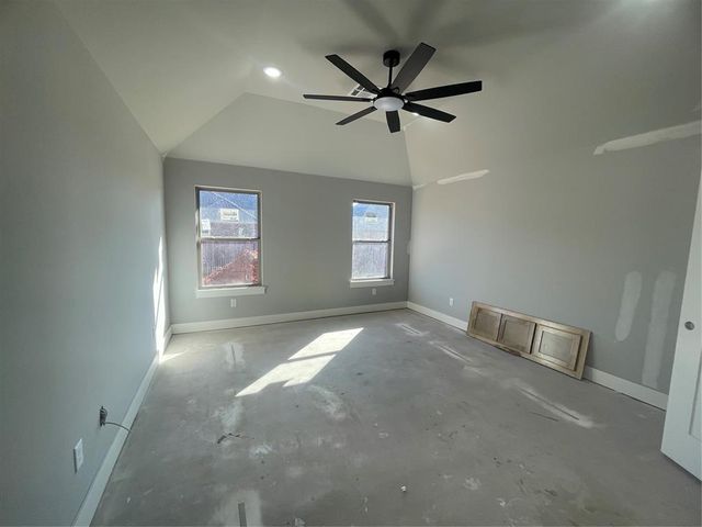 4516 Hambletonian Lane, Mustang, OK 73064