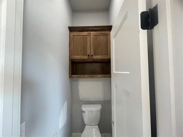 4516 Hambletonian Lane, Mustang, OK 73064