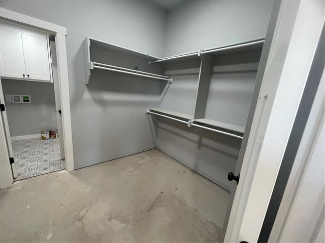 4516 Hambletonian Lane, Mustang, OK 73064