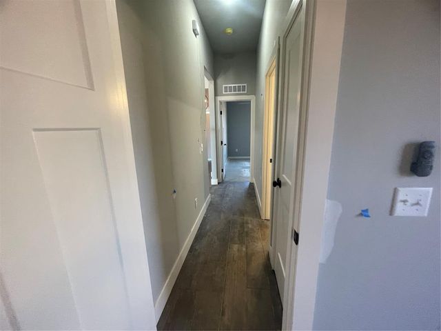 4516 Hambletonian Lane, Mustang, OK 73064