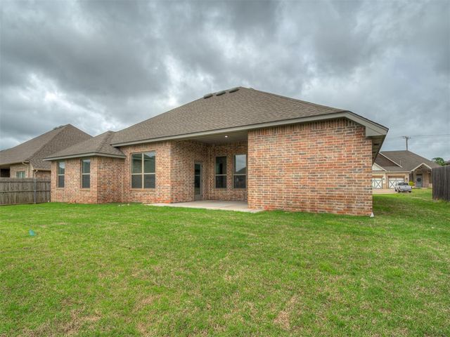 4516 Hambletonian Lane, Mustang, OK 73064