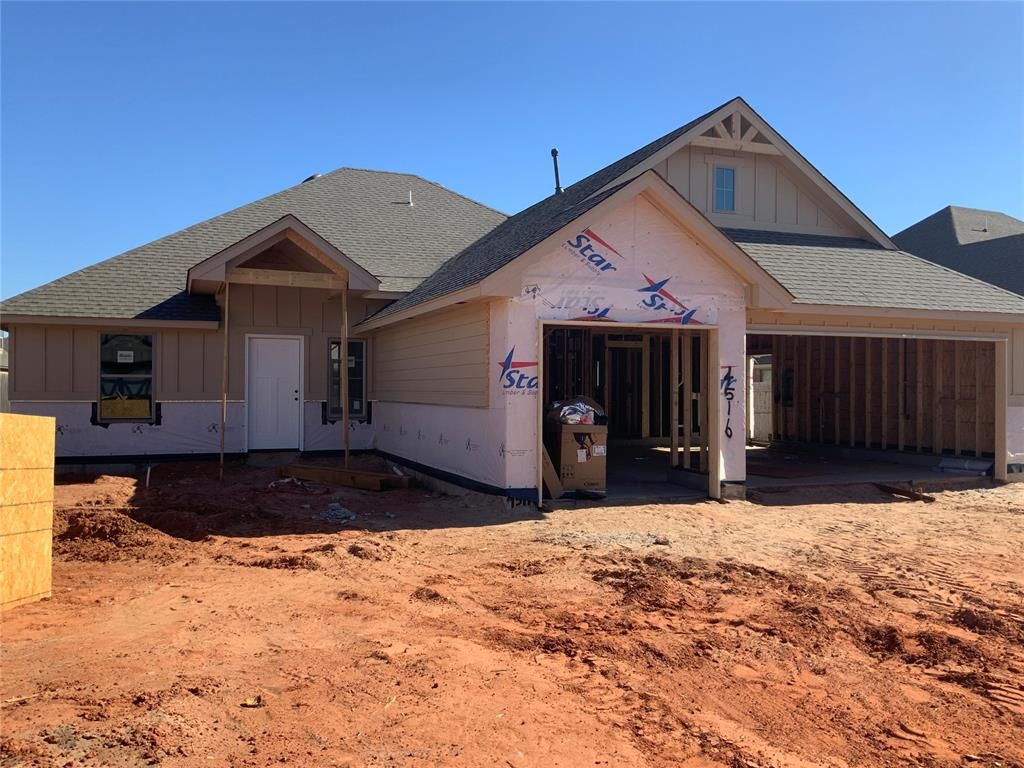 4516 Hambletonian Lane, Mustang, OK 73064