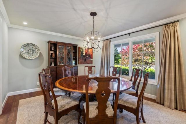 995 Woodland Drive, Hillsborough, CA 94010