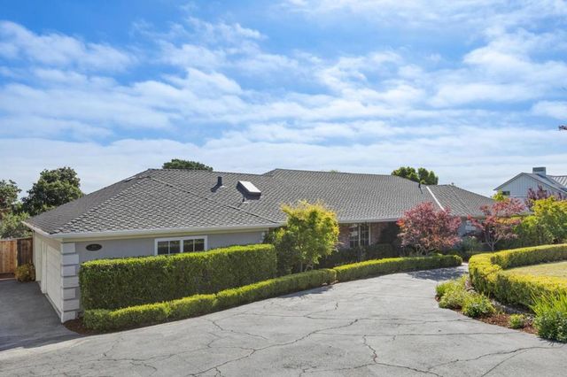 995 Woodland Drive, Hillsborough, CA 94010