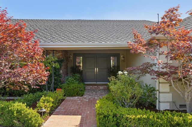 995 Woodland Drive, Hillsborough, CA 94010