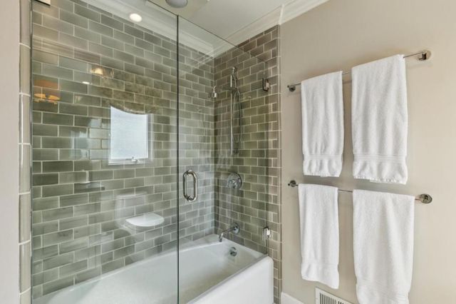 995 Woodland Drive, Hillsborough, CA 94010