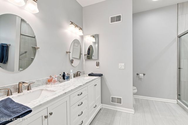 28 Sherwood Drive, Monroe Twp, NJ 08831