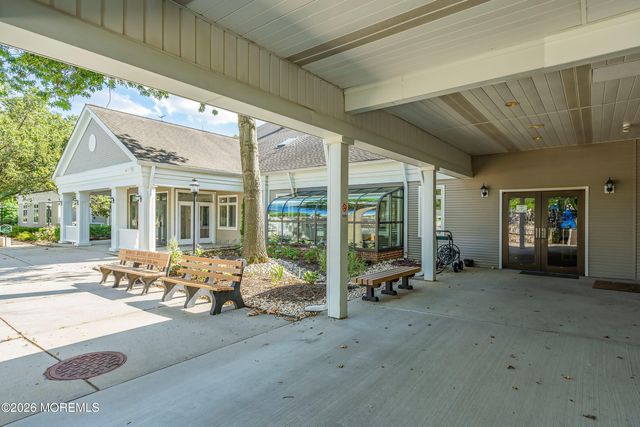 28 Sherwood Drive, Monroe Twp, NJ 08831