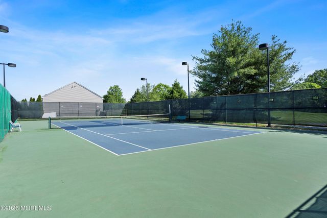28 Sherwood Drive, Monroe Twp, NJ 08831