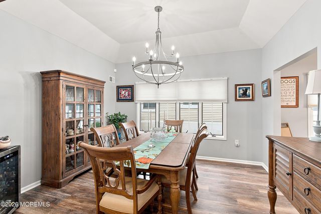 28 Sherwood Drive, Monroe Twp, NJ 08831