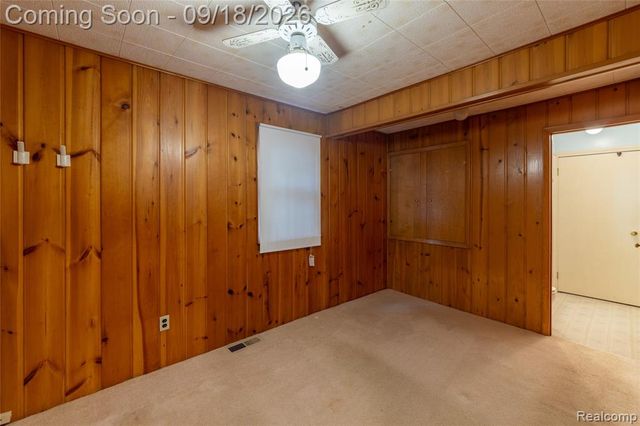 7555 Ore Lake Road, Brighton, MI 48116