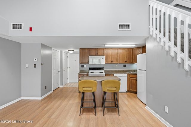 2730 Brownsboro Rd APT 154, Louisville, KY 40206