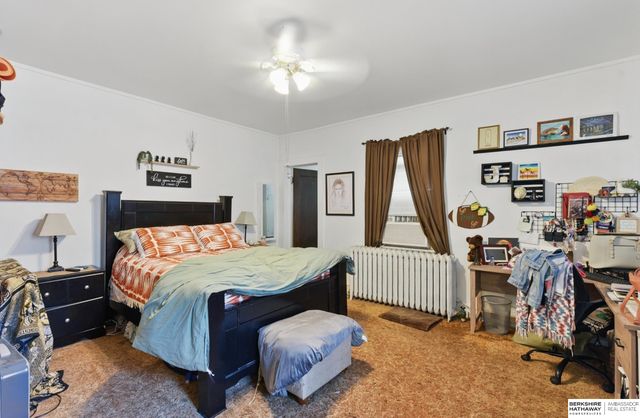 401 S 38th Avenue, Omaha, NE 68131