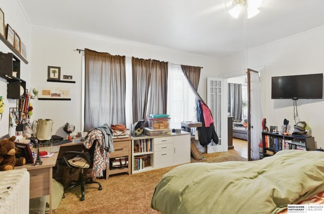 401 S 38th Avenue, Omaha, NE 68131