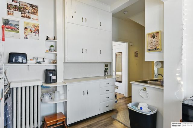 401 S 38th Avenue, Omaha, NE 68131