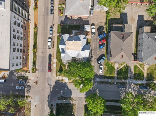 401 S 38th Avenue, Omaha, NE 68131