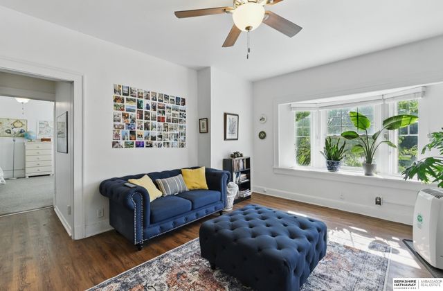 401 S 38th Avenue, Omaha, NE 68131