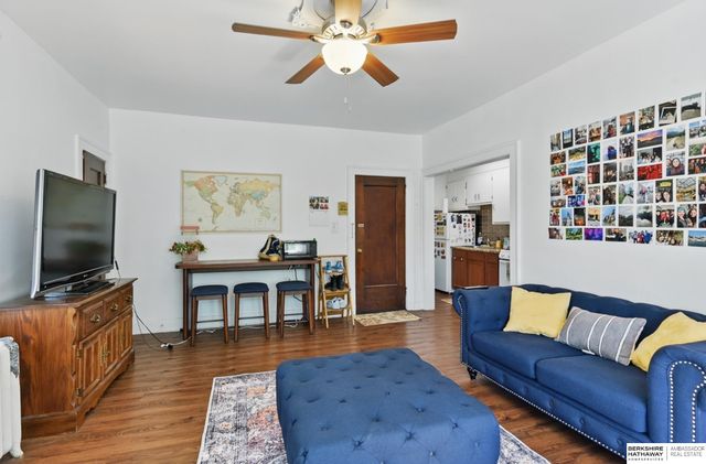 401 S 38th Avenue, Omaha, NE 68131