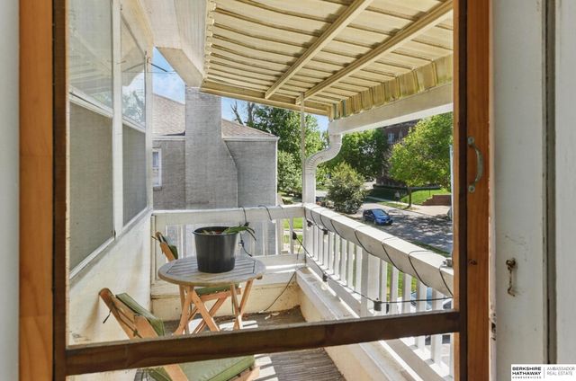 401 S 38th Avenue, Omaha, NE 68131