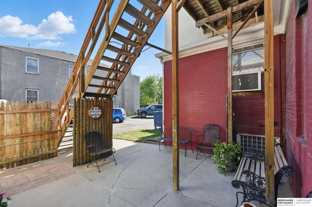 401 S 38th Avenue, Omaha, NE 68131