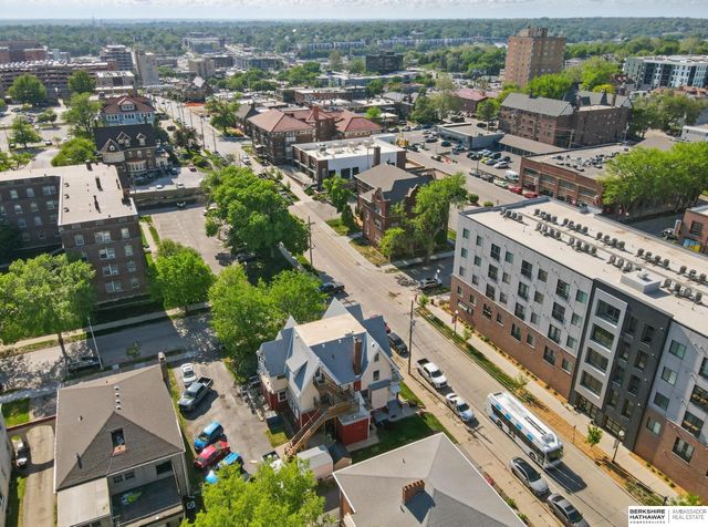 401 S 38th Avenue, Omaha, NE 68131