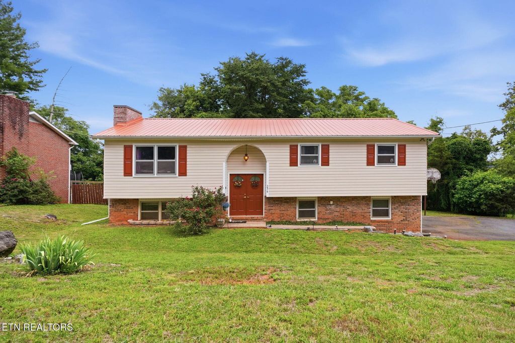 236 Royal Drive, Kingsport, TN 37663