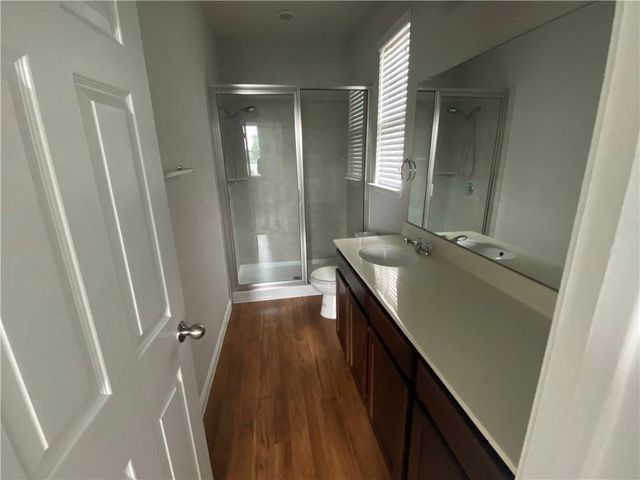 430 Twisted Oaks LN, Buda, TX 78610