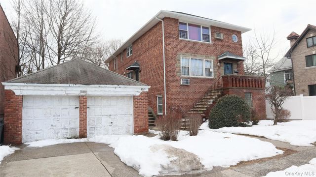 13814 58th Road, Flushing, NY 11355
