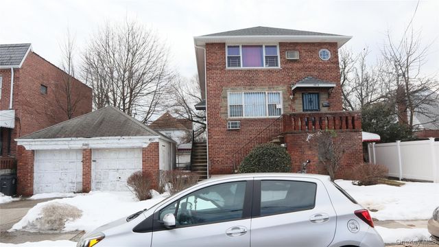 13814 58th Road, Flushing, NY 11355