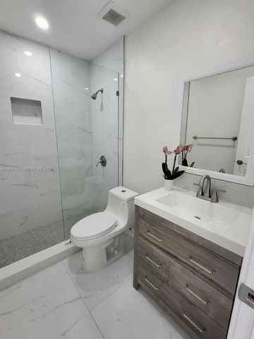 8140 NW 11th Ct 8140, Pembroke Pines, FL 33024