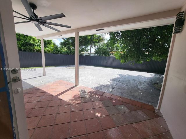 8140 NW 11th Ct 8140, Pembroke Pines, FL 33024