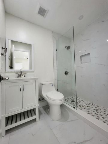 8140 NW 11th Ct 8140, Pembroke Pines, FL 33024