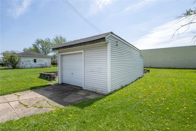 13313 Sprecher Avenue, Cleveland, OH 44135
