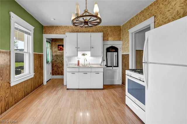 13313 Sprecher Avenue, Cleveland, OH 44135