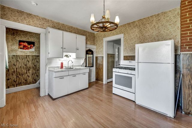 13313 Sprecher Avenue, Cleveland, OH 44135
