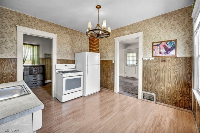 13313 Sprecher Avenue, Cleveland, OH 44135