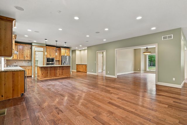530 N ROUTE O, Rocheport, MO 65279
