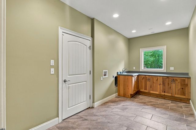 530 N ROUTE O, Rocheport, MO 65279