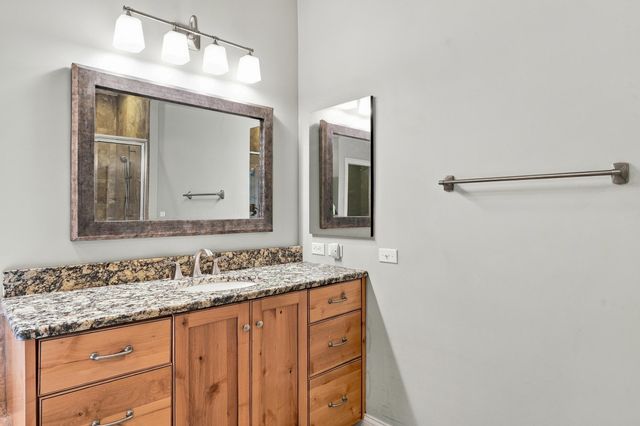 530 N ROUTE O, Rocheport, MO 65279