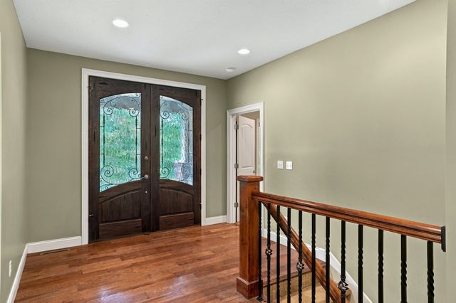 530 N ROUTE O, Rocheport, MO 65279