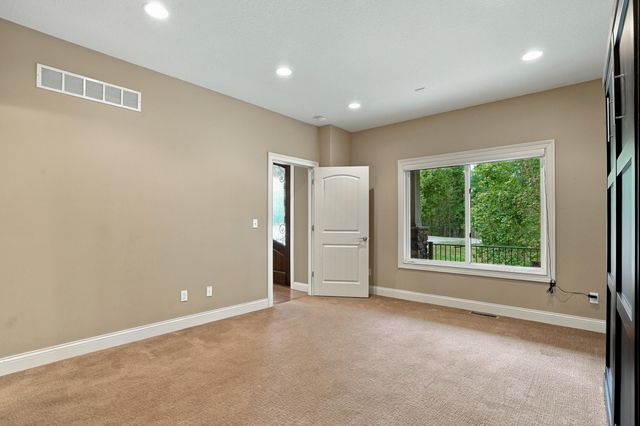 530 N ROUTE O, Rocheport, MO 65279