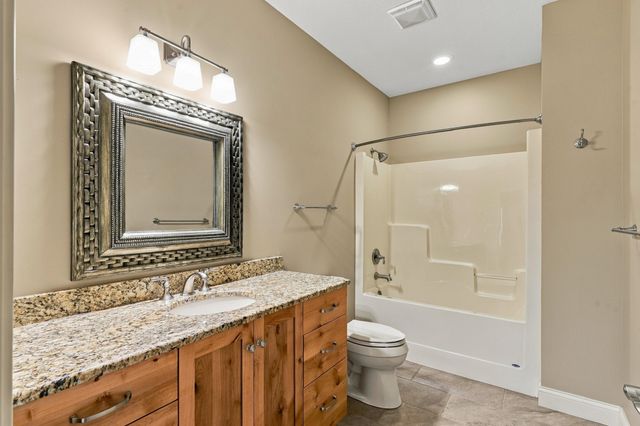 530 N ROUTE O, Rocheport, MO 65279