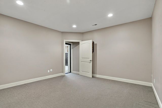 530 N ROUTE O, Rocheport, MO 65279