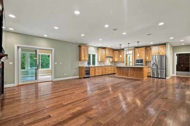 530 N ROUTE O, Rocheport, MO 65279