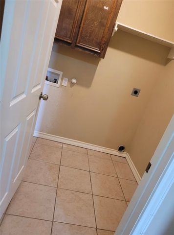 3318 Shallow Creek Dr, Corpus Christi, TX 78410