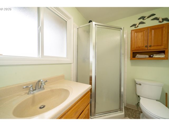 5940 MACLEAY Rd Se, Salem, OR 97317