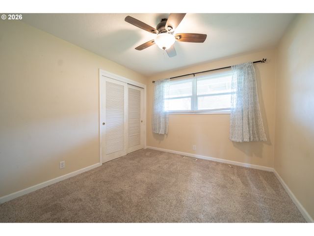 5940 MACLEAY Rd Se, Salem, OR 97317